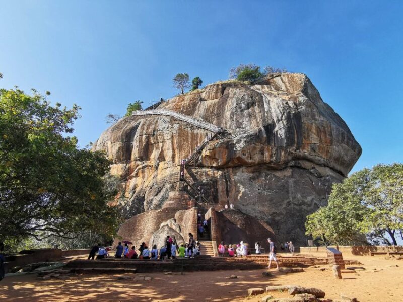 Colombo: Sigiriya, Dambulla, Kandy, Pinnawala 2 Day Tour - Overnight Stay in Kandy