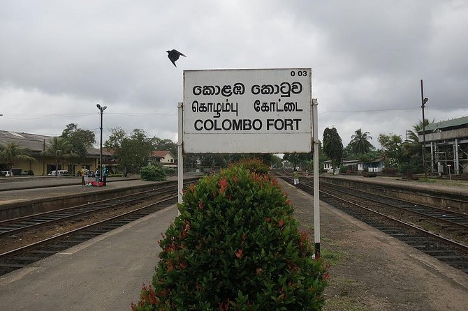 Colombo to Kandy Train Tickets (Reserved Seats) - Accessibility and Accommodations