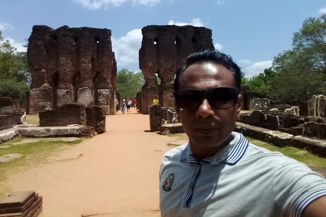 Colombo to Polonnaruwa Ancient City Visit and Safari - Meeting and Pickup