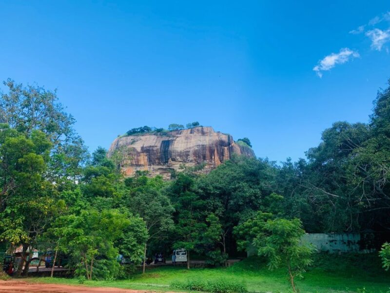 Colombo to Wonderful Sigiriya Day Tour - Key Points