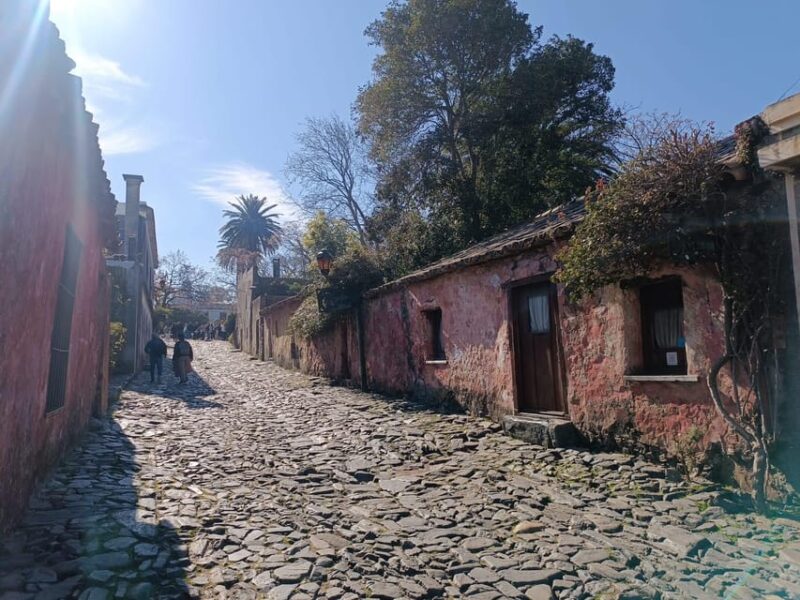 Colonia Del Sacramento: City Tour Walking and Van Tour - Highlights and Historical Significance