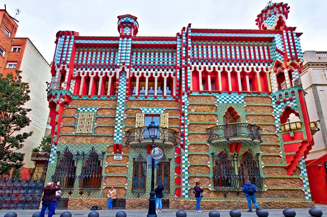 Colonia Guell & Casa Vicens Skip-the-Line Ticket Private Tour - Tapas Lunch Experience