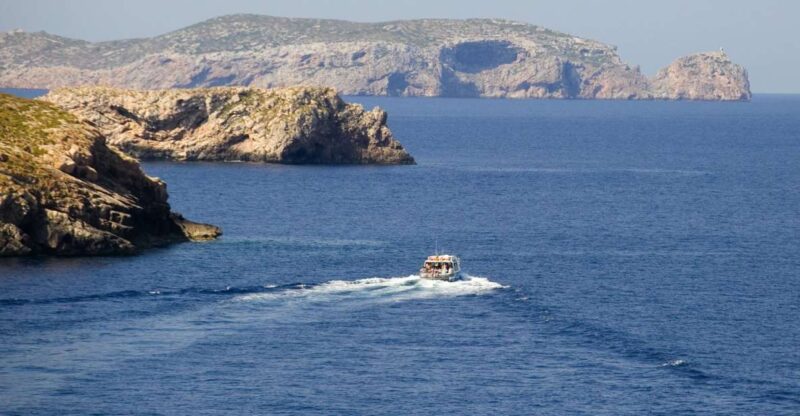 Colonia Sant Jordi: Classic & Express Boat Tour to Cabrera - Duration and Tour Options