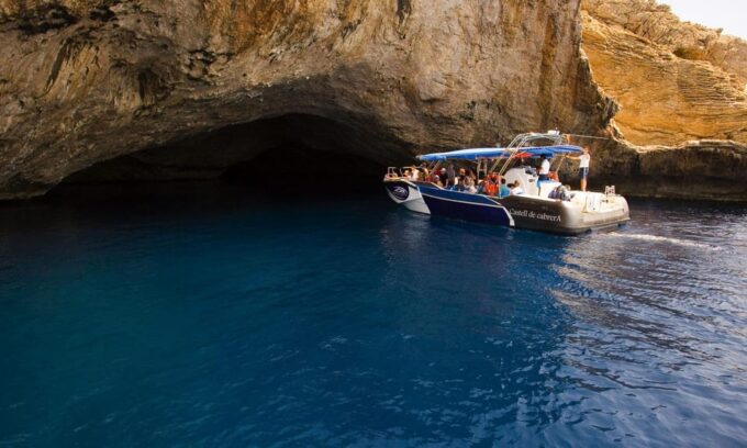 Colonia Sant Jordi: Sunset Boat Tour to Cabrera Island - Boat Tour Duration