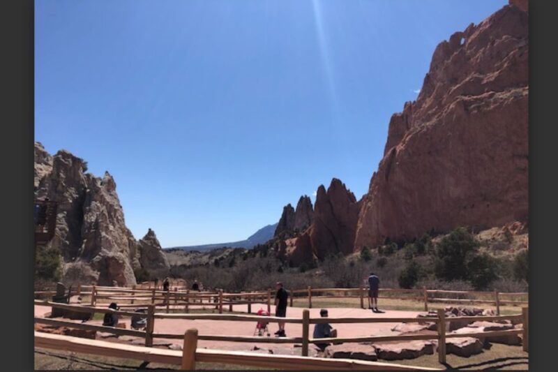 Colorado Springs: Garden of the Gods Private Walking Tour - Dramatic Rock Formations