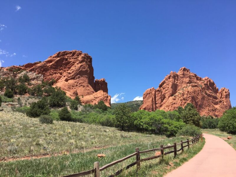 Colorado Springs: Garden of the Gods Private Walking Tour - Scenic Backdrops