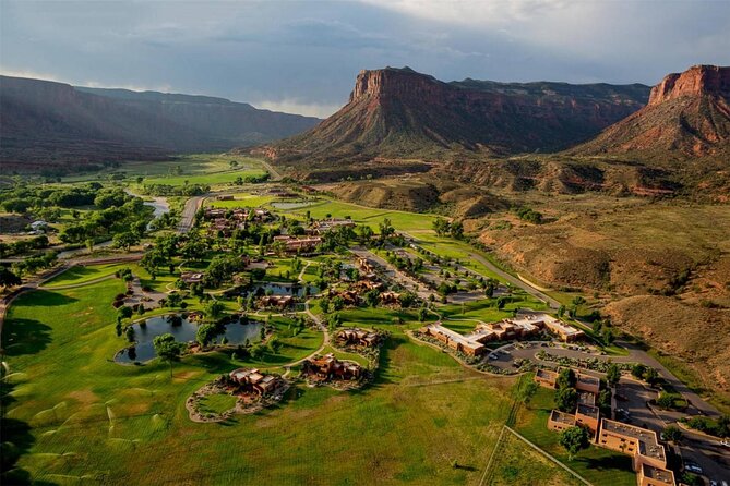 Colorado to Canyonlands Geology Airplane Tour - Informative In-Flight Commentary