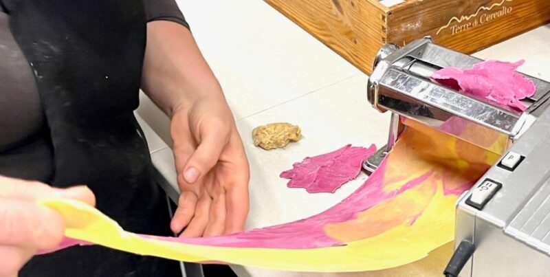 Colorful Pasta Cooking Class Near Arezzo - Key Points