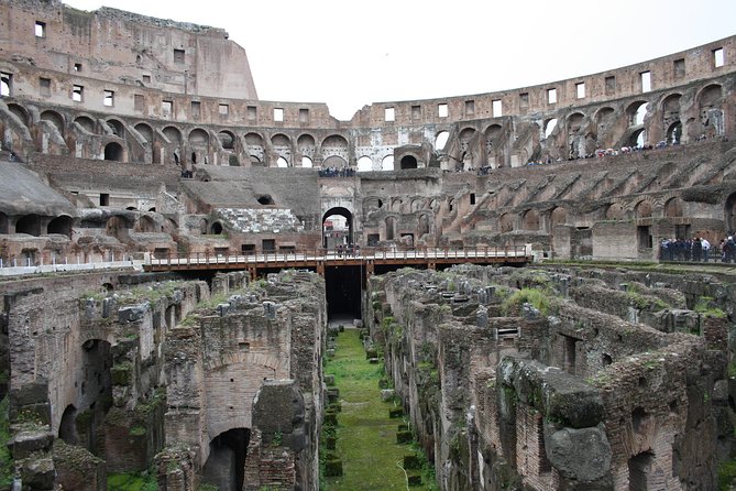 Colosseum and Forum Tour With Lunch in an Ancient Roman Theater - Dining in an Ancient Theater