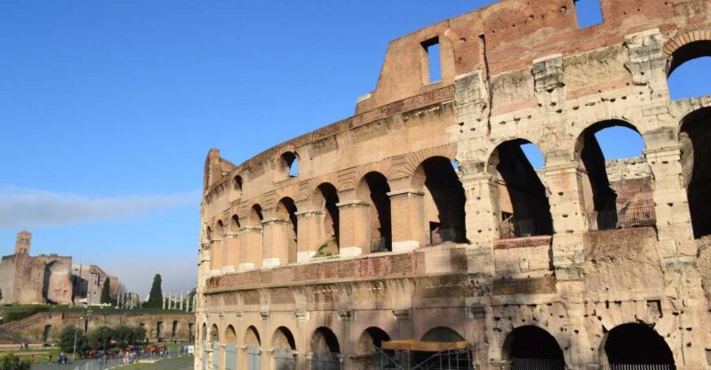 Colosseum Express Tour With Local Guide - Key Points