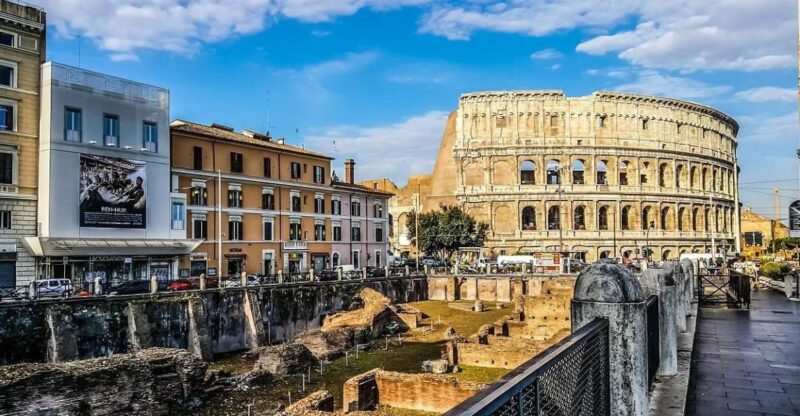 Colosseum Express With Pass Hop on Hop off 24 Hours - Included in the Tour