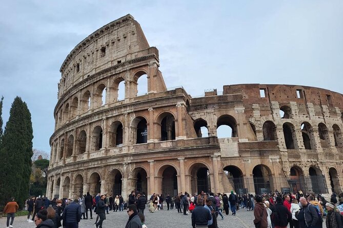 Colosseum, Palatine Hill and the Roman Forum Access - Key Points