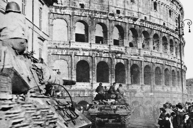 Colosseum, Roman Forum and Palatine Hill With Isuf - An Immersive Journey Into Ancient Rome