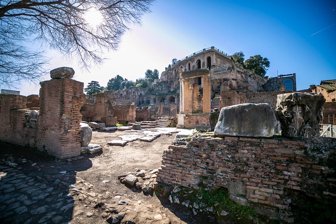 Colosseum, Roman Forum and Rome Highlights for Kids - Exploring the Roman Forum