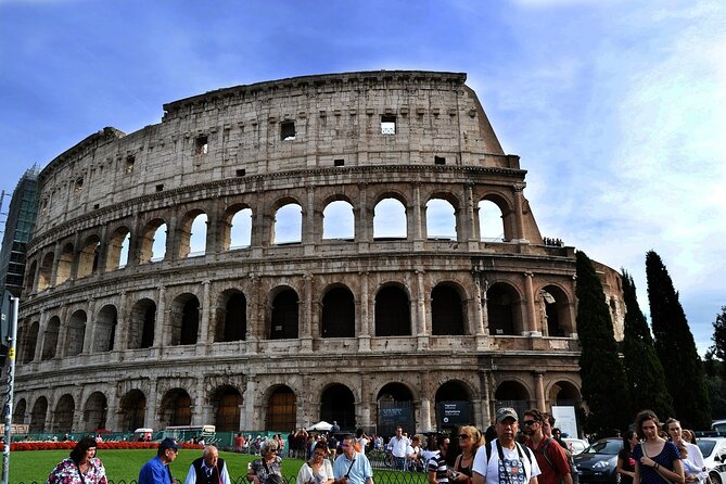 Colosseum Tour With Guide - Exploring the Roman Forum