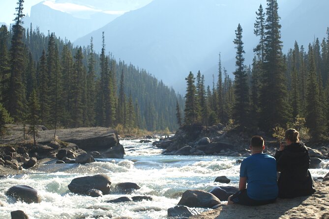 Columbia Icefield Parkway | Off The Beaten Path | Private Tour - Guest Reviews and Ratings