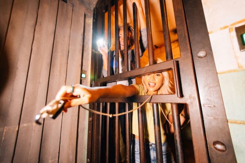 Columbus: 1-Hour Themed Escape Room Adventure & Narrative - Key Points