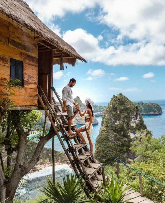 COMBINATION EAST & WEST SIDE NUSA PENIDA TOUR - An Introduction to the Tour Experience