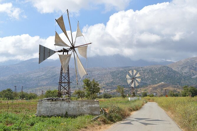 Combined Guided Tour to Lasithi Plateau & Knossos Palace - Archaeology and Culture