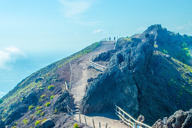 Combined Tour of Vesuvius and Pompeii Ruins With Audio Guide - Mount Vesuvius Crater Visit