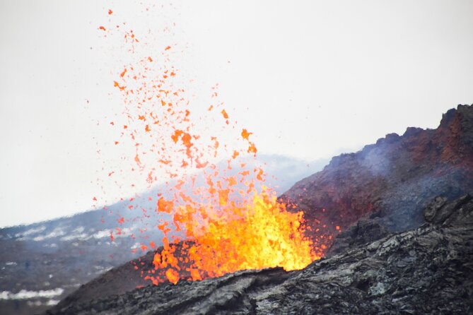 Combo: Active Volcano Guided Geldingadalur Hike and the Reykjanes Peninsula - Krisuvikurberg Bird Cliffs