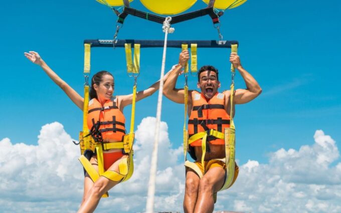 Combo Adventure: Parasailing and Camel Caravan in Maroma - Transportation and Location
