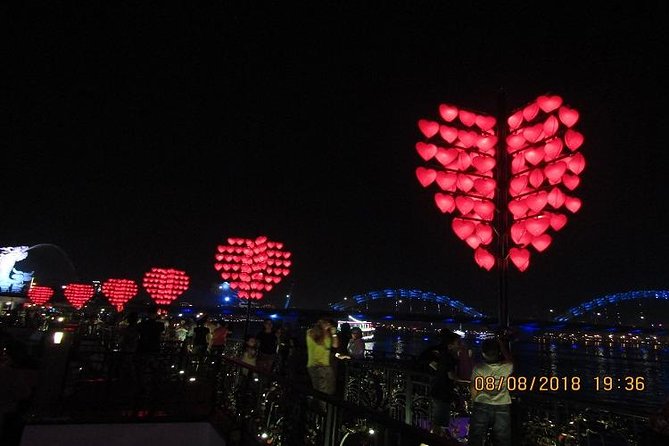 Combo: Bamboo Dragon Cruise/Yatch-Tasty Local Beer & Champa Show - Fire-Breathing Spectacle on Weekend Sail