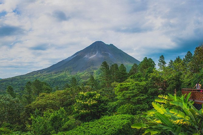 Combo La Fortuna Waterfall Arenal Volcano & Mistico Hanging Bridges - Experiencing Arenal Volcano