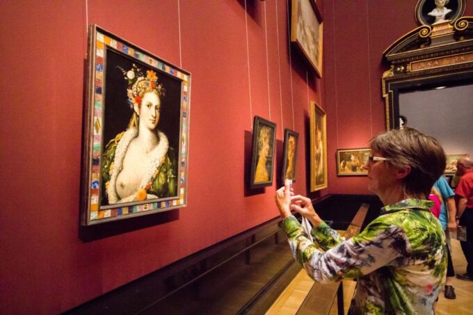 Combo Ticket: Kunsthistorisches Museum & Imperial Treasury - Meeting Point and Voucher Presentation
