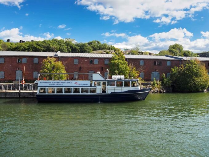 Combo Ticket: Vallisaari, Suomenlinna and Lonna in 2 Days - Meeting Point and Pickup