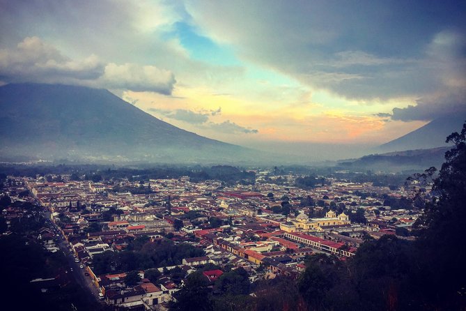 Combo Walking and Market Tour - Insights Into Guatemalan History and Culture