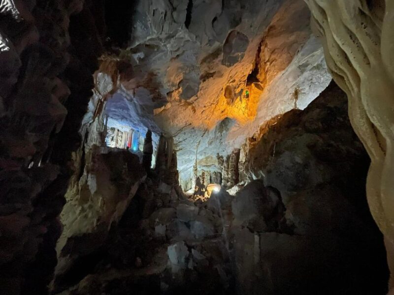 Combo: Waterfalls and Groutes With Transfers and Tickets - Inclusions