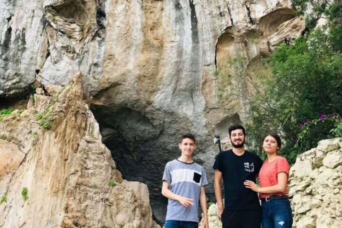 Combo: Waterfalls and Groutes With Transfers and Tickets - Frequently Asked Questions