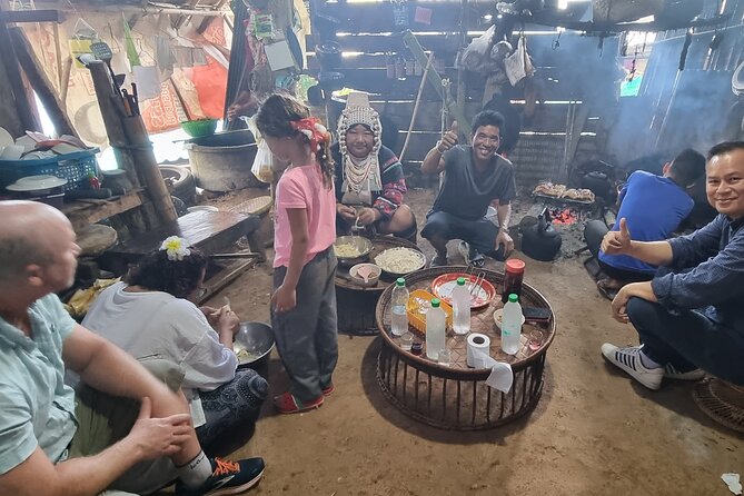 Come to Akha Village See Cooking Eatting and Dancing With Akha People - Immersive Cultural Interaction