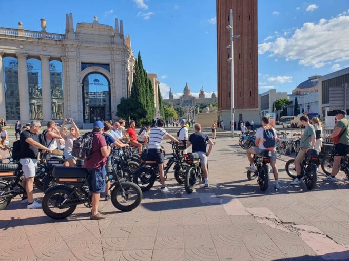 Comfortable E-Fatbike High-Lights Tour Barcelona - FAQ