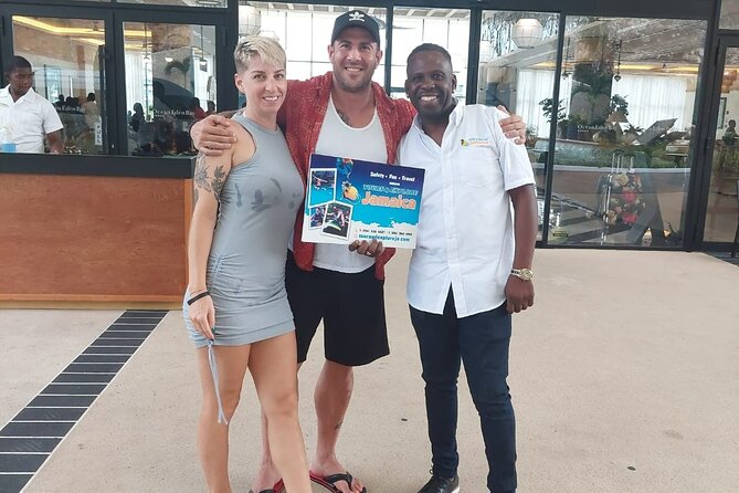 Comfortable Montego Bay Airport to Negril Resorts Transfer 1 Way - Pricing and Inclusions