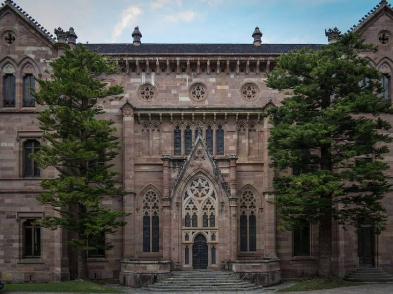 Comillas, an Architectural Jewel in Cantabria - Inclusions