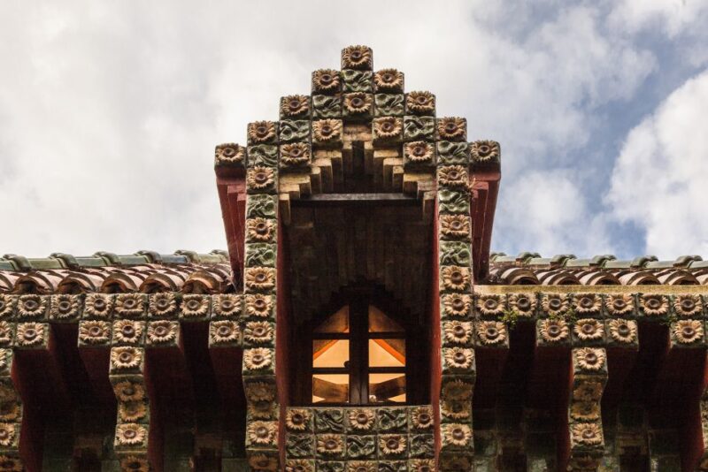 Comillas: Gaudí's El Capricho Entrance Ticket & Tour Option - Visitor Information and Restrictions