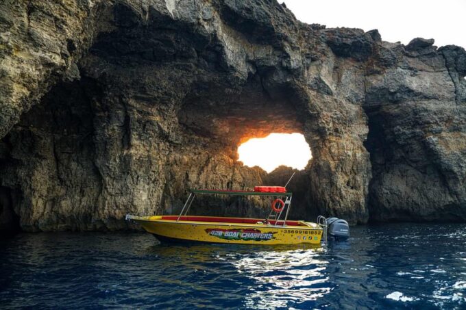 Comino: Gozo,Blue Lagoon,Crystal Lagoon,Caves, Private Boat - Meeting Point