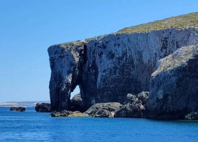 Comino: Private Boat Trips, Swimming Stops and Caves Tours - Exploring Crystal Lagoon