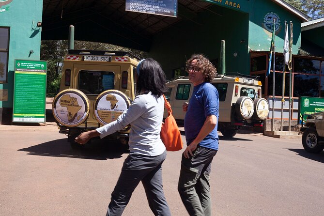 Common 5 Days Tanzania Serengeti Big 5 Private Safari | BURIGI CHATO SAFARIS - Accessibility and Participation