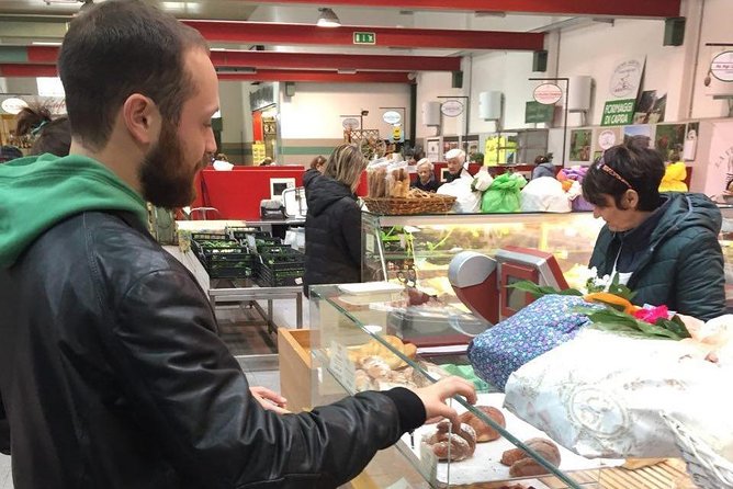 Como Food Tour and the Farmers Market - Market Visits