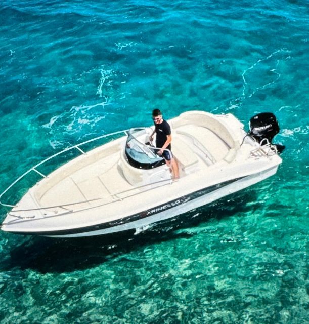 Como Lake : 3 Hour Self-Drive Boat Rental - Included Amenities