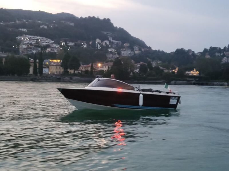 Como: Lake Como Private Boat Tour With Personal Skipper - Key Points