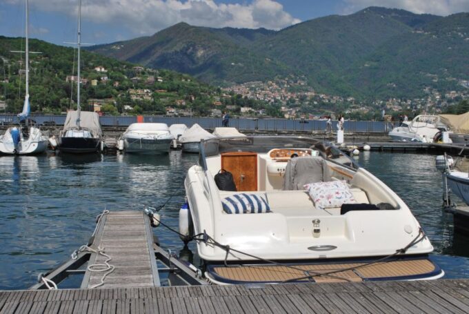 Como Lake Luxury Private Boat 1 Hour Tour. - Safety and Sustainability