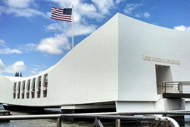 Complete and Ultimate Pearl Harbor Deluxe Experience From Kona - Guest Experience and Amenities