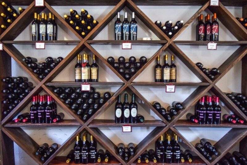 Complete Douro Valley Tour - Visit to 3 Wineries & Lunch - Professional Tour Guide