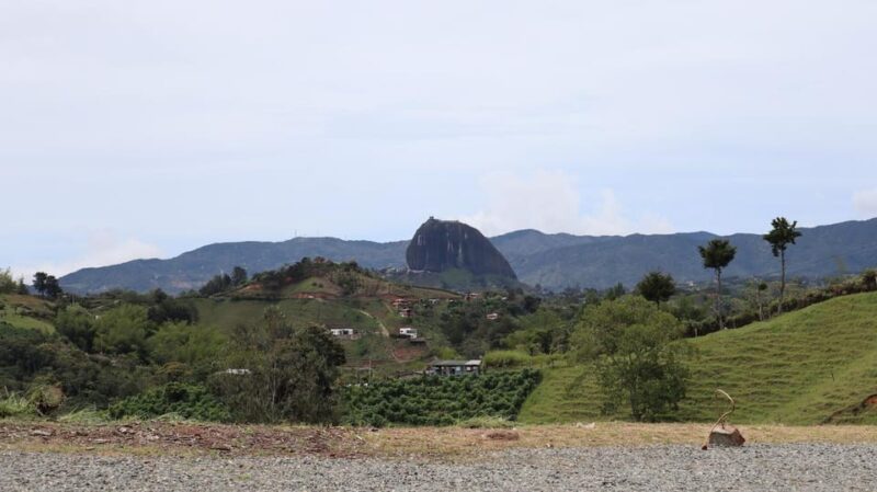 Complete Guatape Tour by Tuktuk, Lunch and Drink - Hanging Bridge