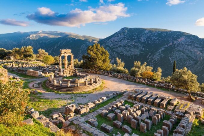 Complete Peloponnese – Delphi Meteora(4 Days-3 Nights) - Tour Highlights
