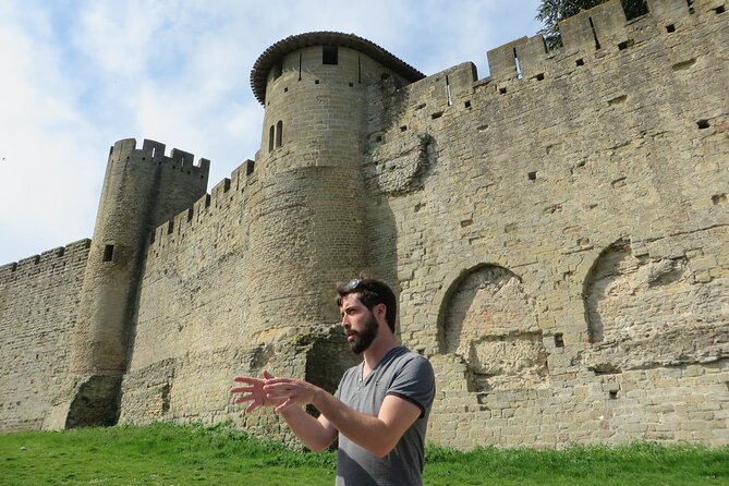 Complete Private Tour City and Castle of Carcassonne - Navigating the Cobbled Streets